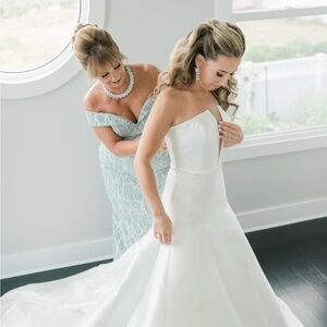 Pronovias Atelier Mikado White Strapless Wedding Dress - Estrella